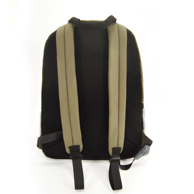 Mochila verde de nylon esportivo à prova d'água Para caminhadas ao ar livre Viajar