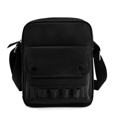 Saco de viagem pequeno preto perpendicular com alça longa