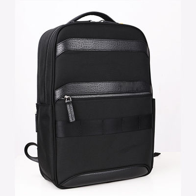 Saco de mochila com 3 bolsos com fecho mental revestido de poliéster 230D